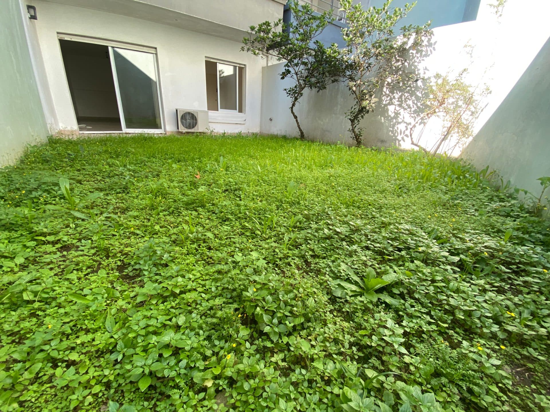 Departamento de 2 ambientes con jardín propio en Villa Devoto. - imagen 1