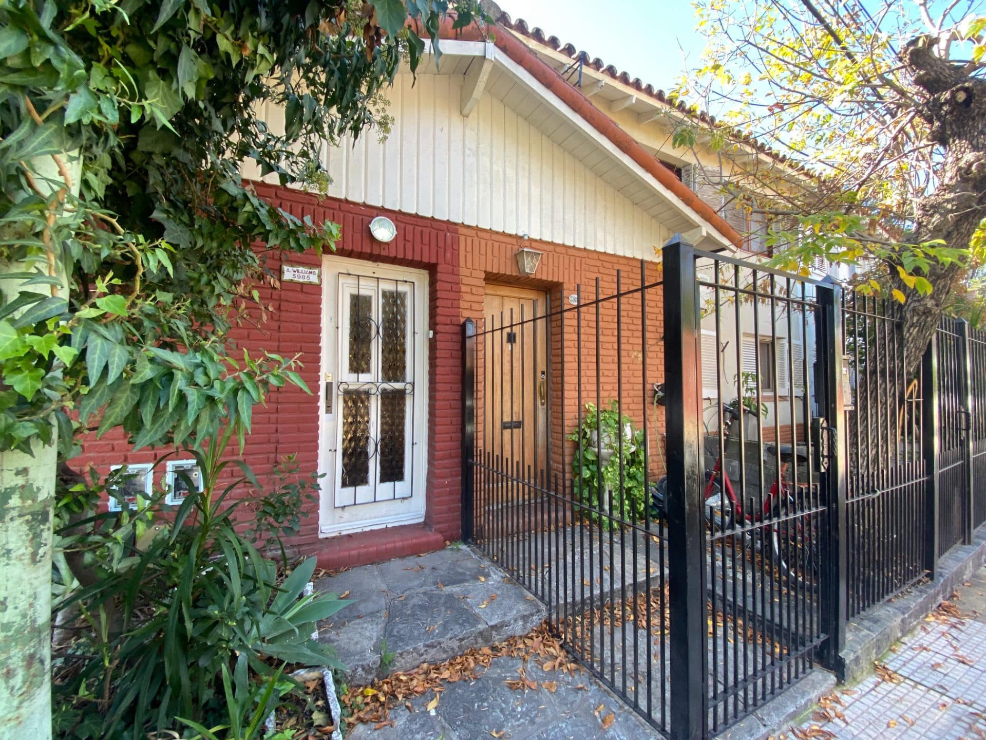 Título: Piso único de 2 ambientes en B° Residencial Cornelio Saavedra. SIN EXPENSAS. - imagen 1